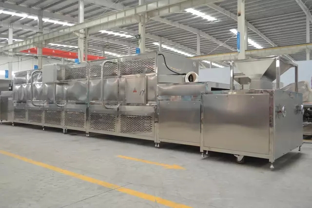 工業(yè)微波干燥設(shè)備的優(yōu)勢及特點(diǎn)介紹 工業(yè)微波干燥設(shè)備的優(yōu)勢及特點(diǎn)介紹